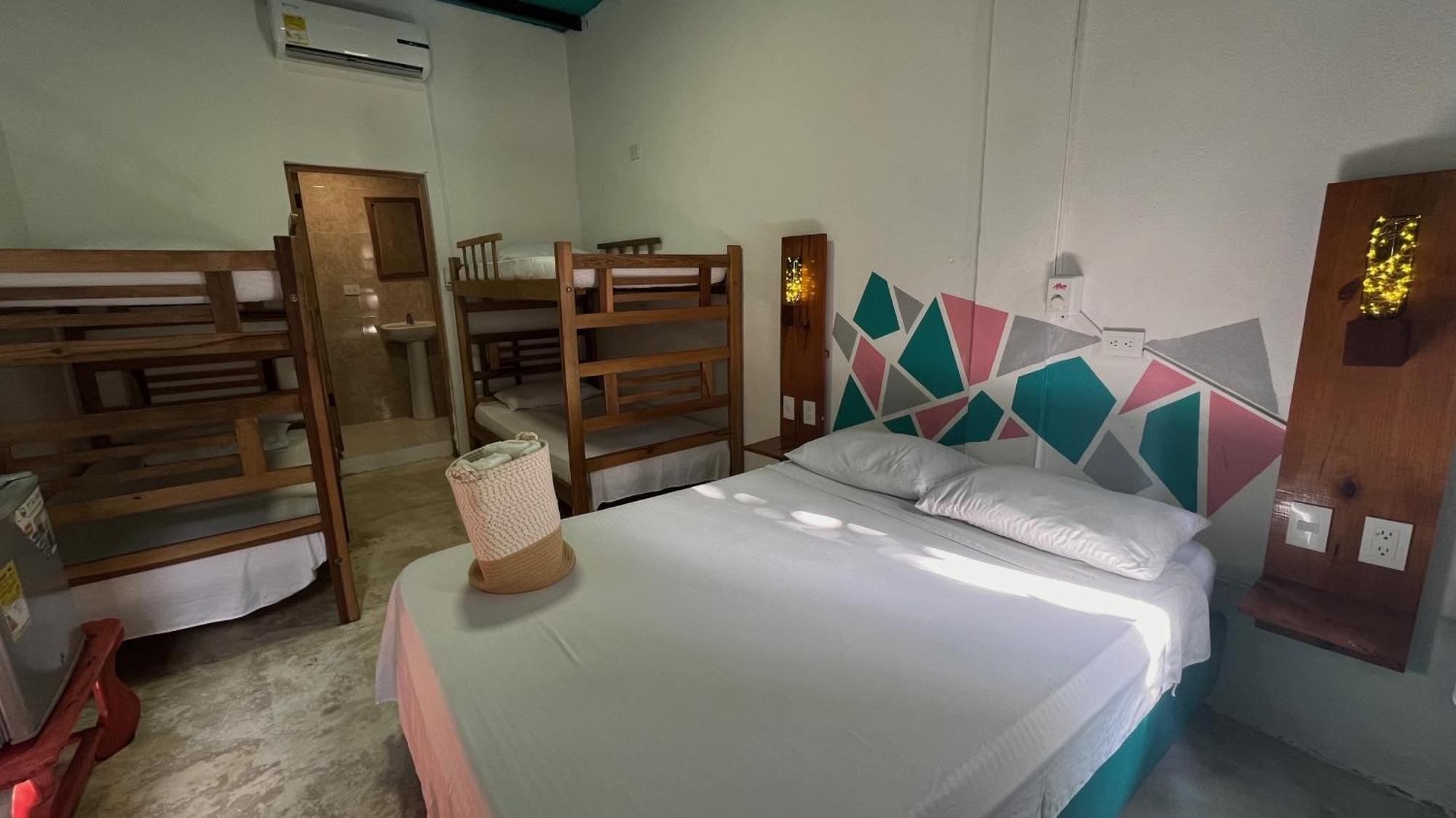 Tayrona Juancho'S House Hostel & Coworking Los Naranjos Exterior foto
